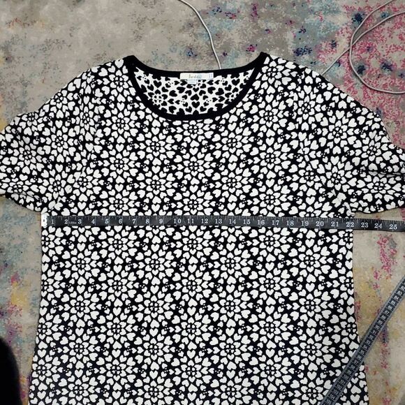 Boden Black and White Sweater Dress with Heart Floral Pattern - Picture 13 of 13